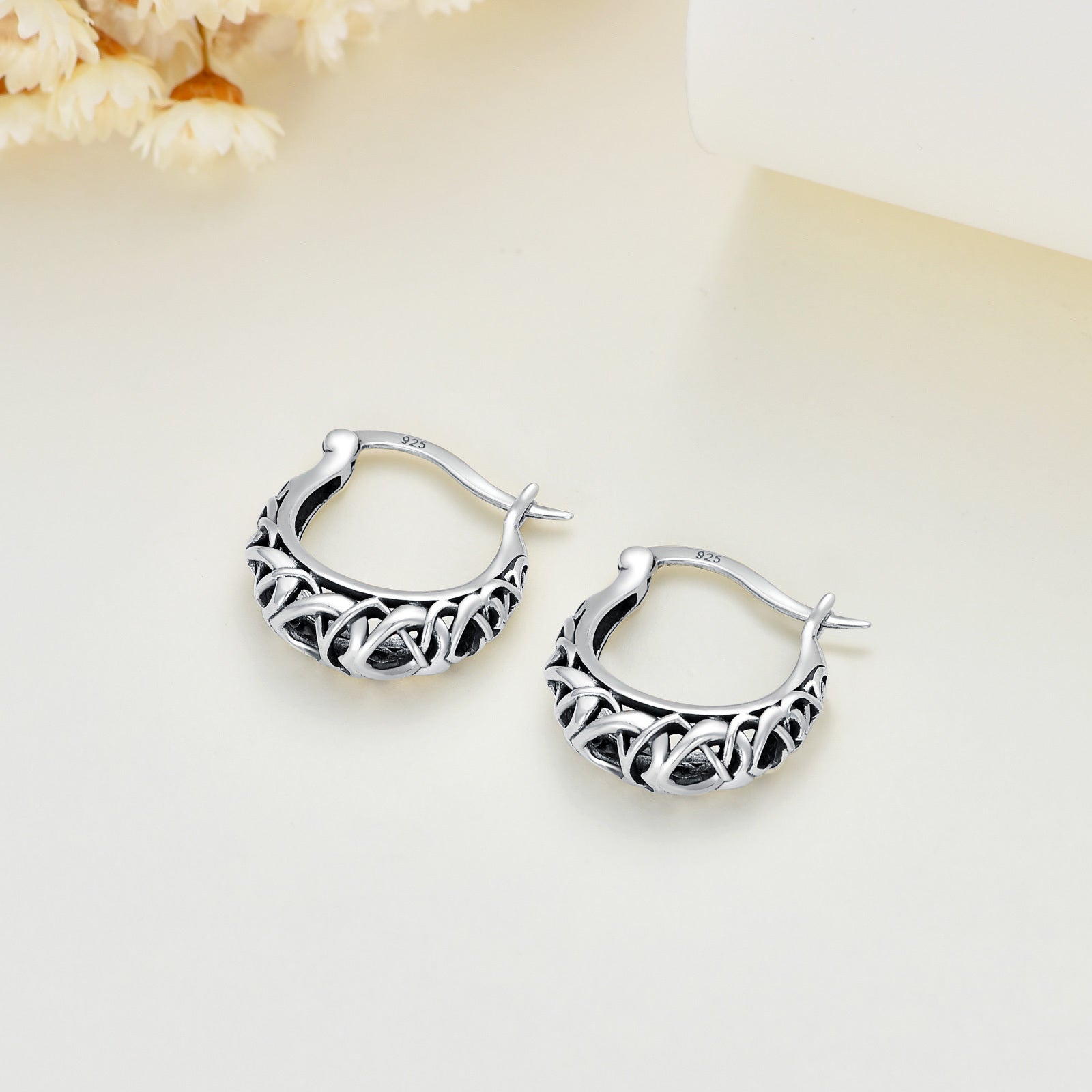 925 Sterling Silver Celtic Knot Vintage Hoop Earrings - Málle