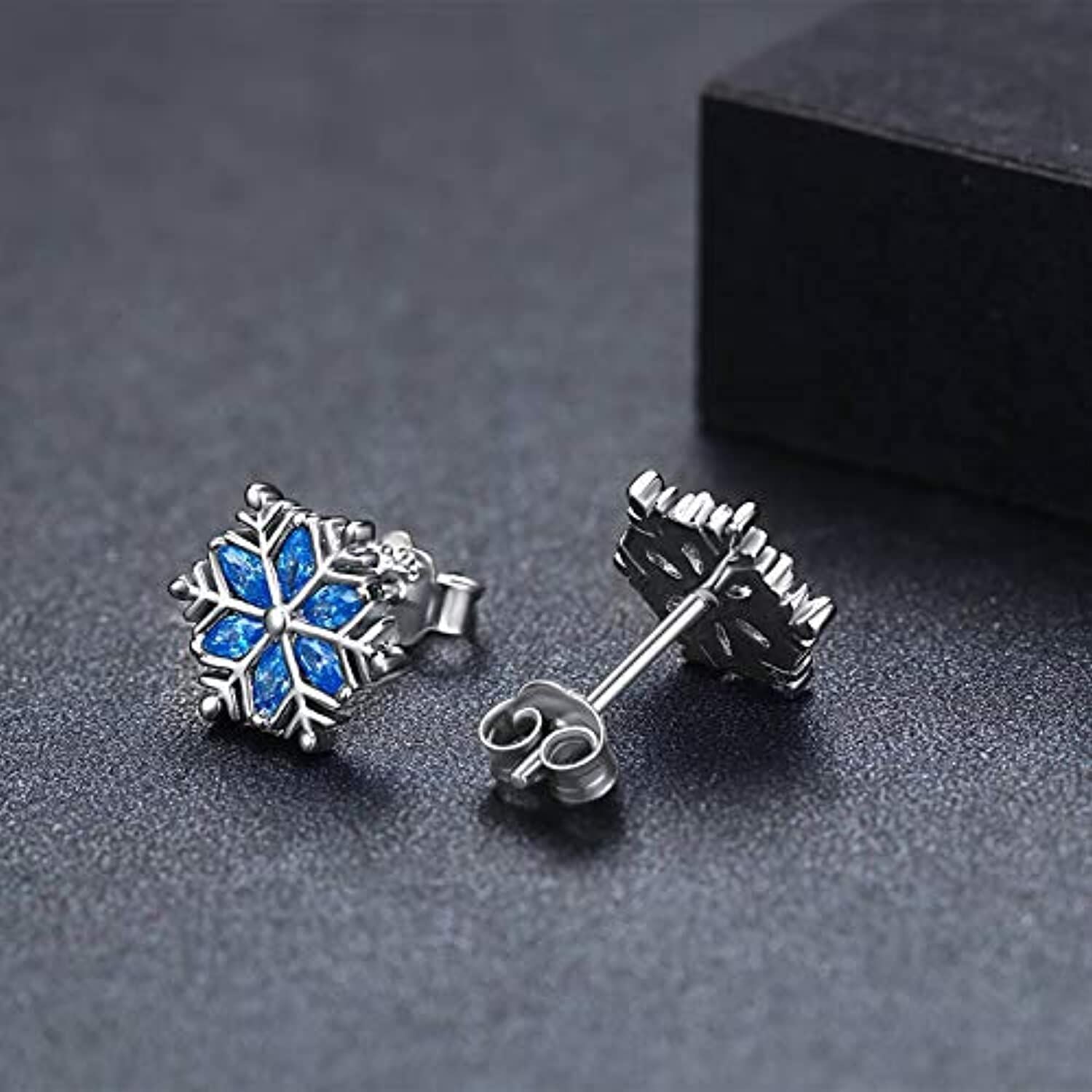 925 Sterling Silver Snowflake Hypoallergenic Stud Earrings Jewelry - Málle
