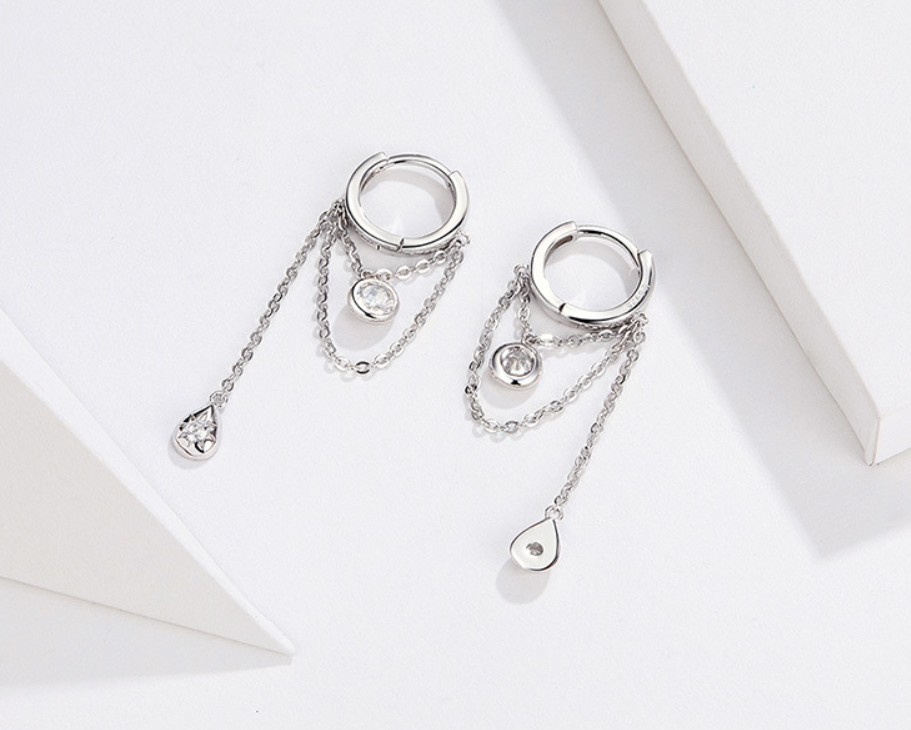 Rebellious personality long s925 sterling silver earrings women plated platinum anti-allergic silver earrings - Málle