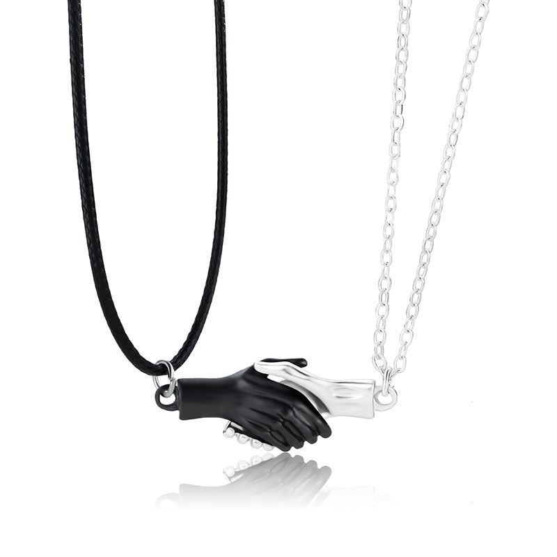 Palm Couple Necklace Magnet Attracts Handshake Clavicle Chain - Málle