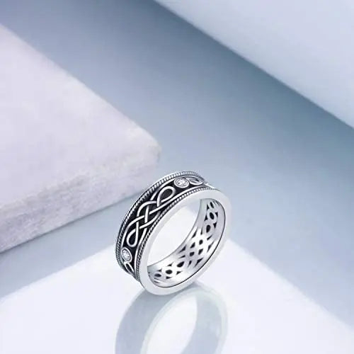 Unisex Infinity Celtic Knot Ring Vintage Tone Sterling Silver CZ Band - Málle