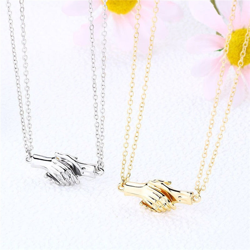 Palm Couple Necklace Magnet Attracts Handshake Clavicle Chain - Málle