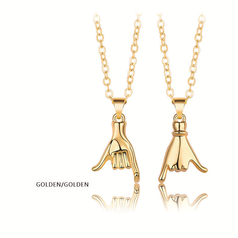 Palm Couple Necklace Magnet Attracts Handshake Clavicle Chain - Málle
